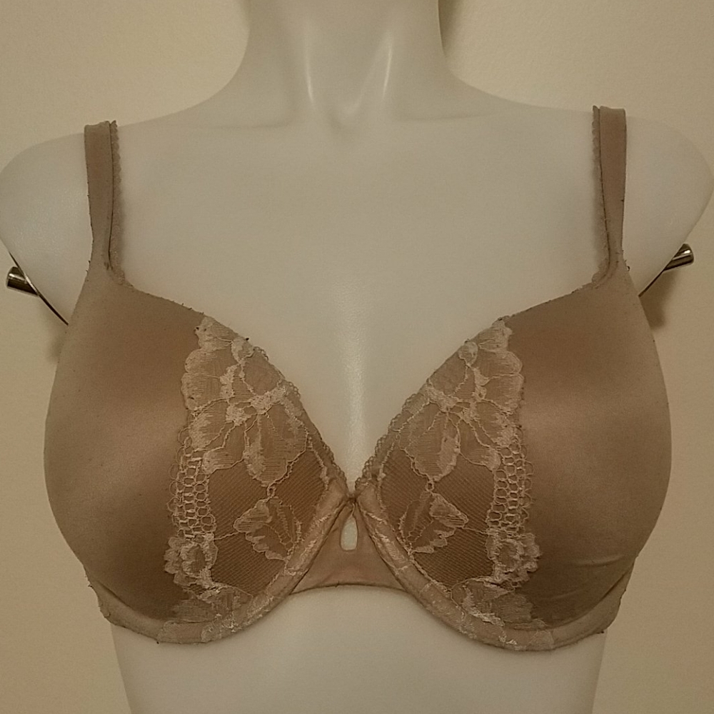 **Victoria Secret push up bra